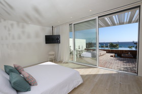 Mykonos Dove Beach Hotel