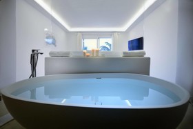 Nissaki Boutique Hotel