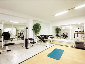 Pelican Bay Hotel