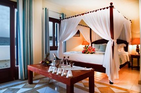 Petinos Beach Hotel