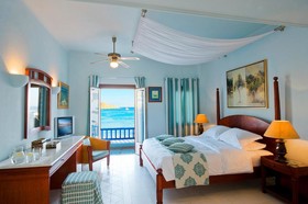 Petinos Beach Hotel