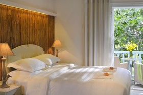 Petinos Hotel