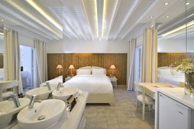 Petinos Hotel