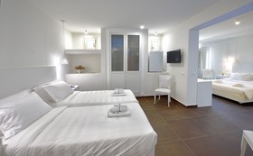Petinos Hotel