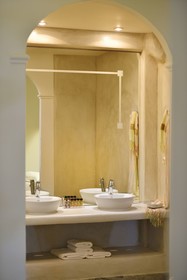Petinos Hotel