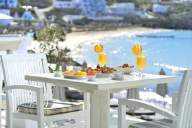 Petinos Hotel