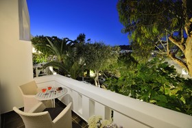 Petinos Hotel