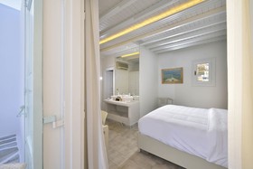 Petinos Hotel