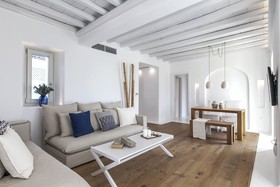 Villa Blue - White by Thea-Concept
