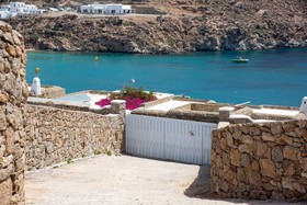 Etesians Luxury Suites