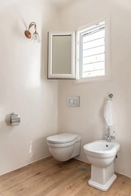 Etesians Luxury Suites