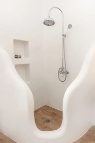 Etesians Luxury Suites