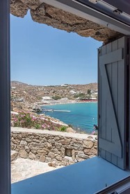Etesians Luxury Suites