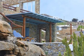 Etesians Luxury Suites
