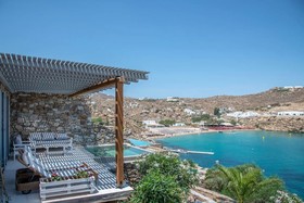Etesians Luxury Suites