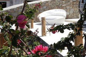 Etesians Luxury Suites