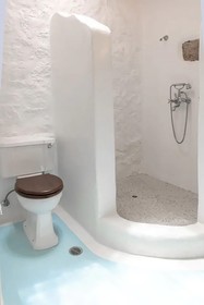Etesians Luxury Suites
