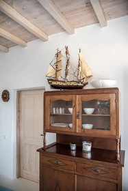 Etesians Luxury Suites