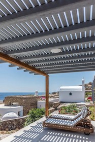 Etesians Luxury Suites