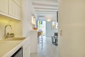 Mykonian Mews