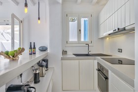 Mykonian Mews
