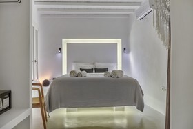Mykonian Mews