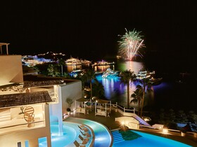 Mykonos Blu, A Grecotel Resort to Live