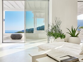 Mykonos Blu, A Grecotel Resort to Live