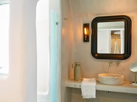 Mykonos Blu, A Grecotel Resort to Live