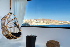 Psarou Black Villa