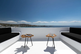 Psarou Black Villa