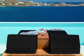 Psarou Black Villa