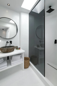 Psarou Black Villa