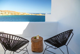 Psarou Black Villa