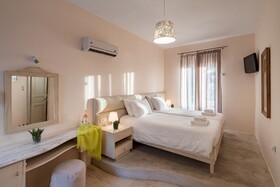 Olia Hotel
