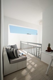 Ippokampos Beachfront Hotel