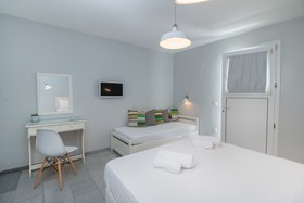 Ippokampos Beachfront Hotel