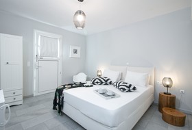 Ippokampos Beachfront Hotel