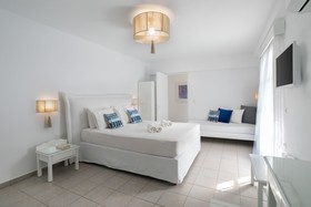 Ippokampos Beachfront Hotel