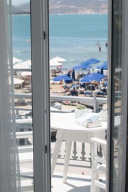 Ippokampos Beachfront Hotel