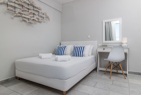 Ippokampos Beachfront Hotel