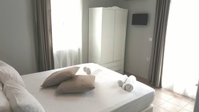 Ippokampos Beachfront Hotel