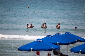 Ippokampos Beachfront Hotel