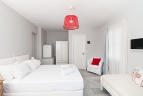 Ippokampos Beachfront Hotel