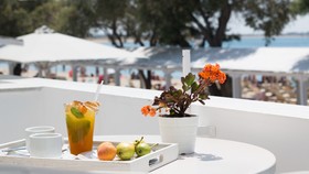 Ippokampos Beachfront Hotel