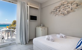 Ippokampos Beachfront Hotel