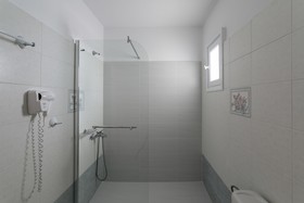 Ippokampos Beachfront Hotel