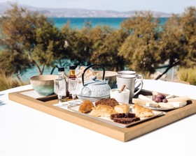 Avgoustos Suites