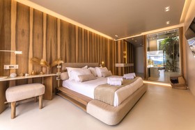 Avgoustos Suites