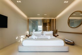 Avgoustos Suites